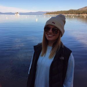 Meet your Posher, Kayla