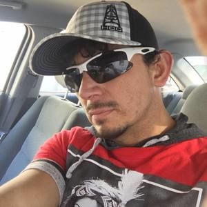 Meet your Posher, Justino