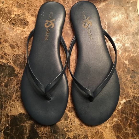 Yosi Samra navy sandal size 6