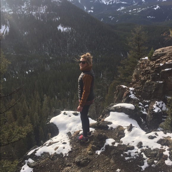 Meet your Posher, Mel - Picture 2 of 4