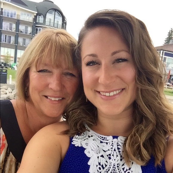 Meet your Posher, Mel - Picture 4 of 4