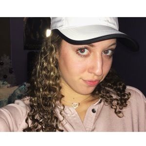 Meet your Posher, Lexi