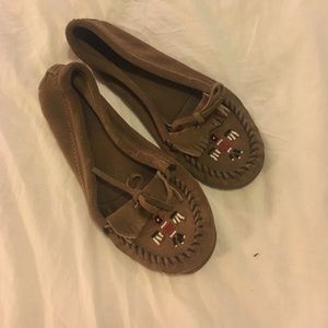 Minnetonka beaded suede moccasins