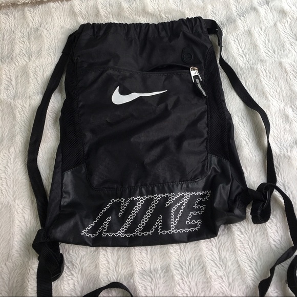 Nike Strappy Bag
