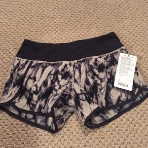 Marble Pattern Running Shorts (from Lululemon)