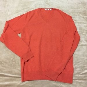 100% Cashmere Men's Medium Uniqlo V-neck Sweater
