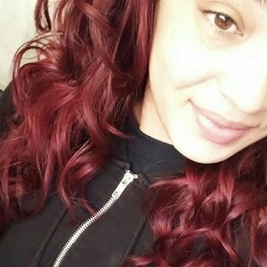 Meet your Posher, Deanna