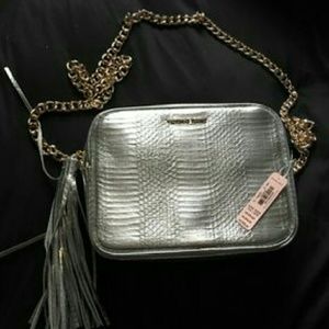 CLOSET CLOSING 8/15 Crossbody purse by VS