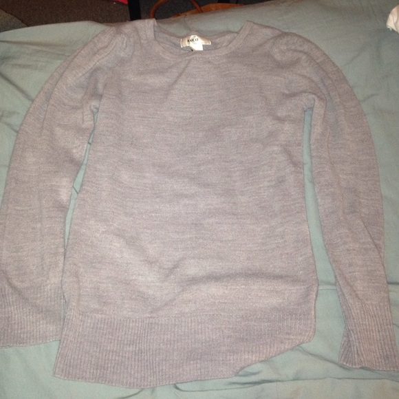 Large grey thin sweater