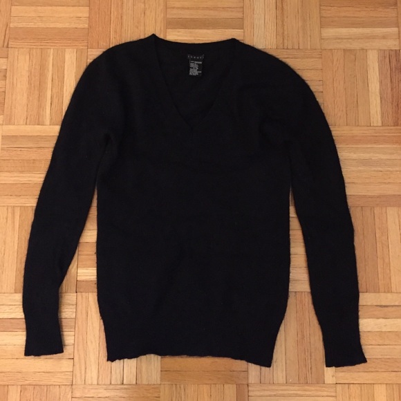 Black cashmere v-neck sweater