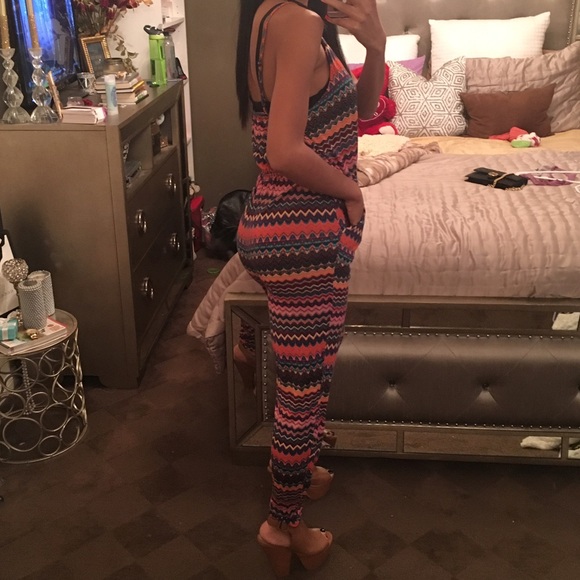 Patterned Romper - Picture 2 of 3