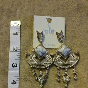 JEWELRY BOX COLLECTION STATEMENT EARRINGS