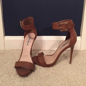 Steve Madden Marlenee Heel