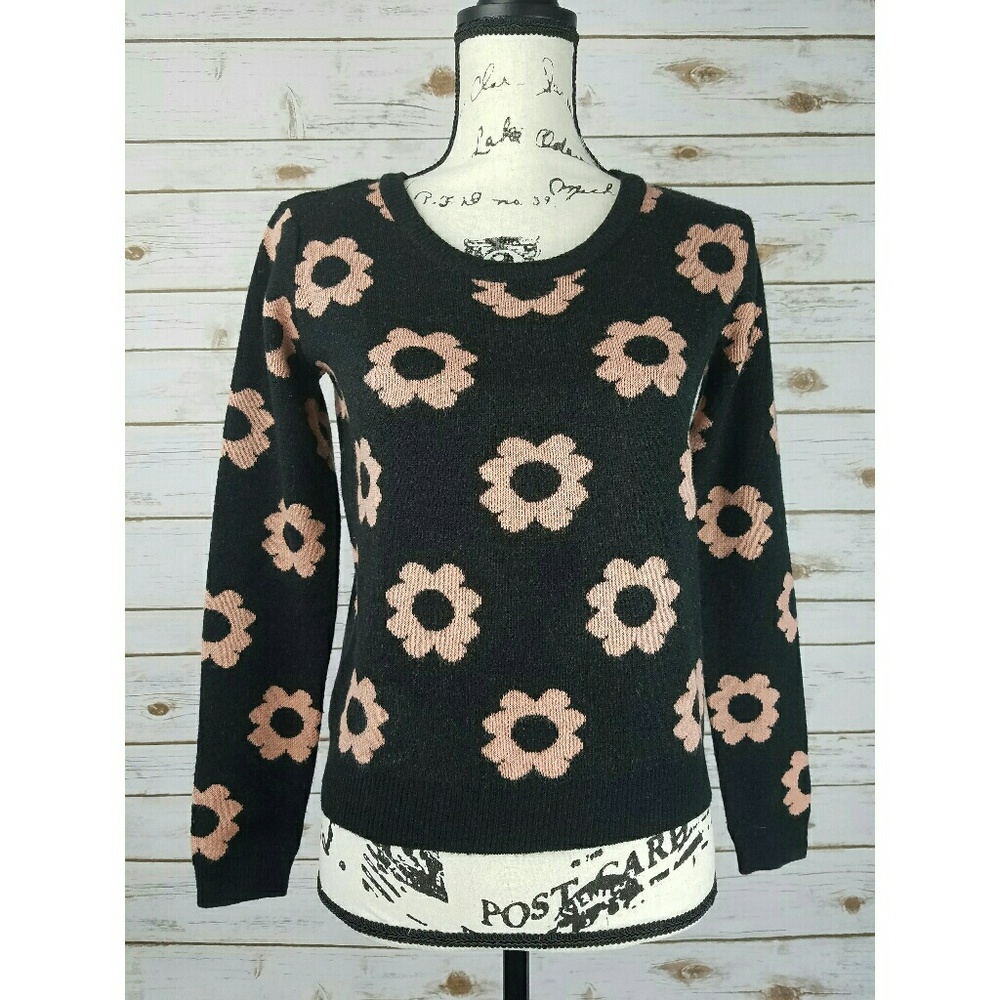 UO Knit Floral Daisy Cropped Sweater