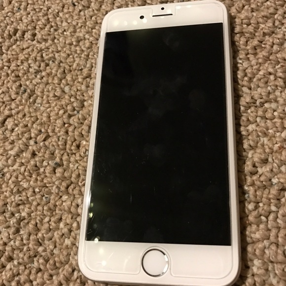 iPhone 6- Silver SOLD