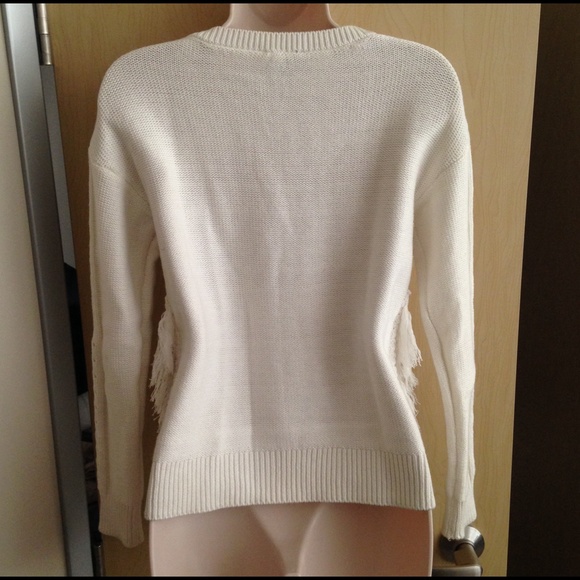 NWT Cream White Cable Knit Sweater Size S - Picture 4 of 4