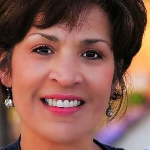 Meet your Posher, Esperanza