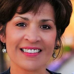 Meet your Posher, Esperanza