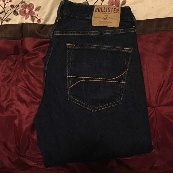 Hollister Slim Straight Jeans 34/32