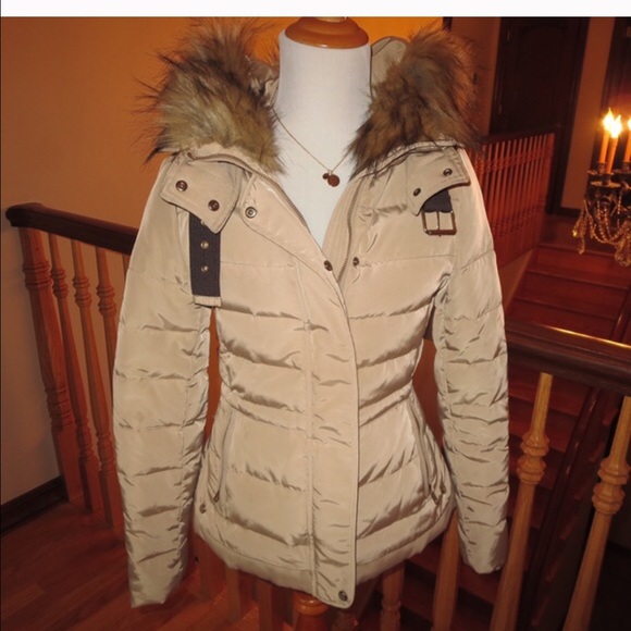 Zara Puffer❤