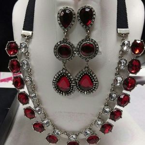BEAUTIFUL LADIES FASHION SET NECKLACE AND EARRINGS