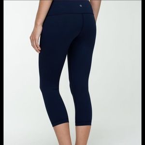 Lululemon Navy Wunder Under FULL-ON LUXTREME Crops