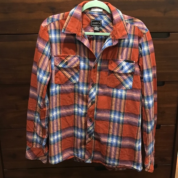 Ambiguous men's flannel shirt
