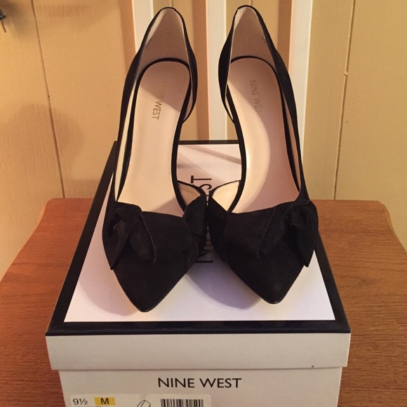Nine West Black Suede Pumps - Picture 1 of 6