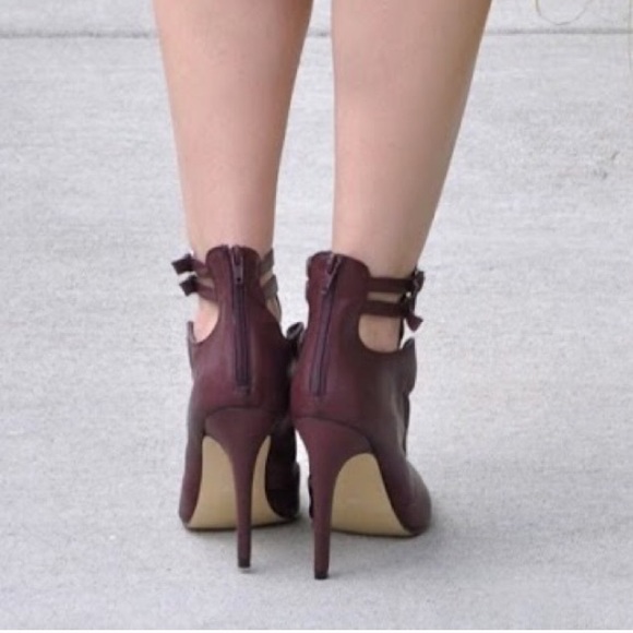 shoedazzle Shoes - Burgundy booties shoedazzle Shoes - Burgundy booties