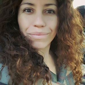 Meet your Posher, Alma