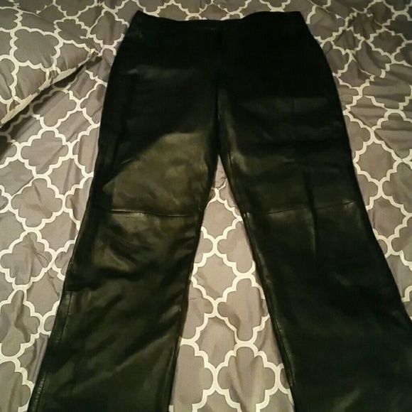 Super sexy DKNY soft leather pants