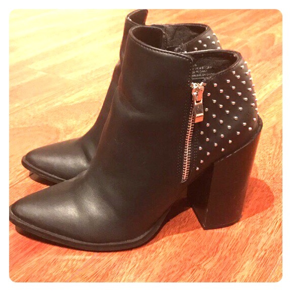 JustFab ankle boots