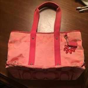 Coach Kyra Daisy Signature Tote in Coral