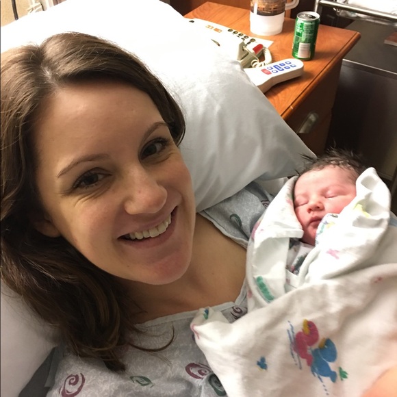 Meet your Posher, Hayley - Picture 3 of 6