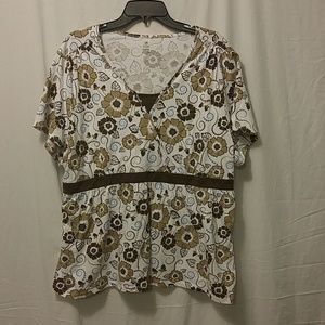 Bobbie Brooks size 3x plus size flowered top