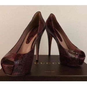 Brand New Gucci  Pumps Shoes US 7 IT 37