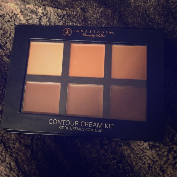 Anastasia Beverly Hills Contour Kit