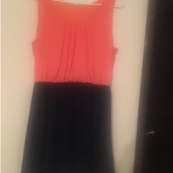 Maurice's dress size large