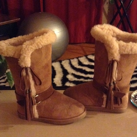 BRAND NEW REAL LEATHER SUEDE BOOTS - Picture 2 of 4