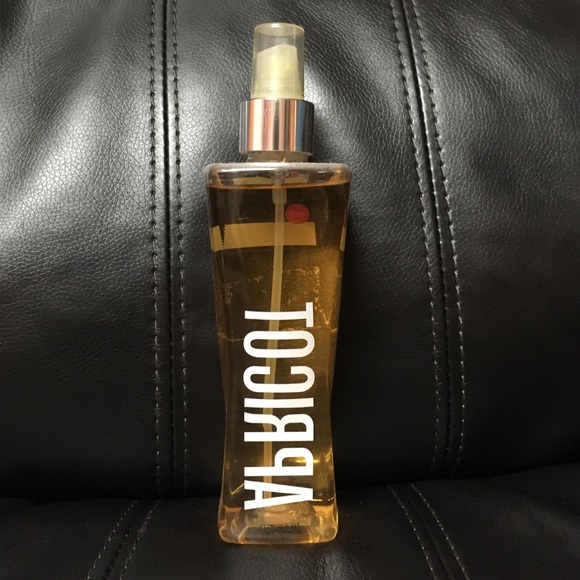 Brand new apricot body spray