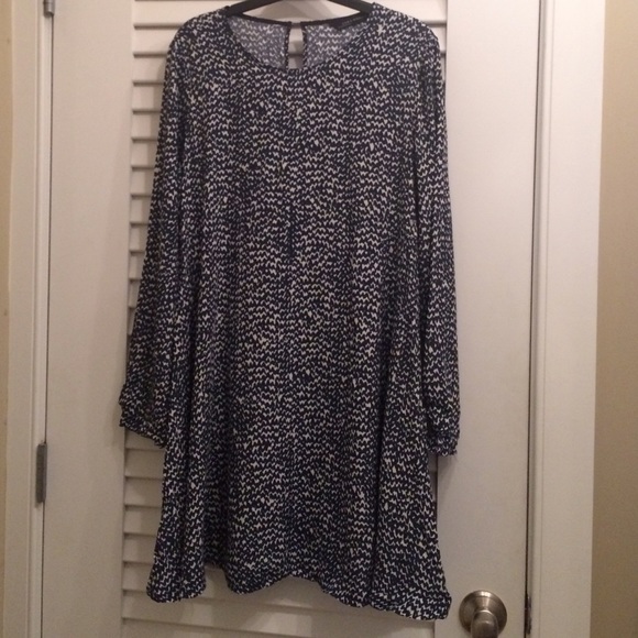 Zara long sleeved swing mini dress - Picture 1 of 3