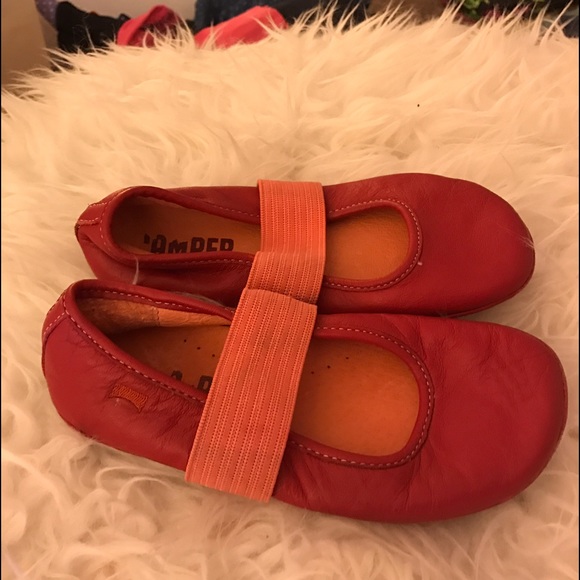 Red Camper Boutique designer leather slipper flats