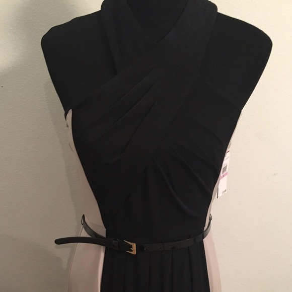 Vince Camuto - Picture 3 of 4