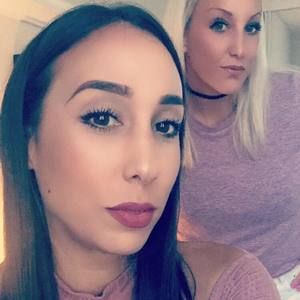 Meet your Posher, Dannielle