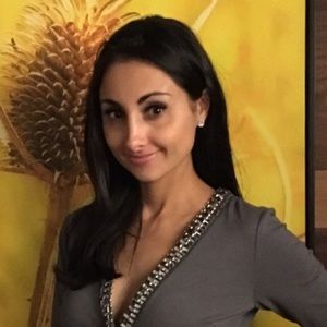 Meet your Posher, Milana