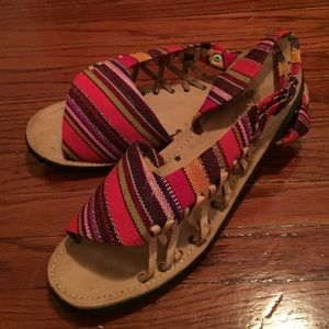 Mexican striped sandals w/ beige leather