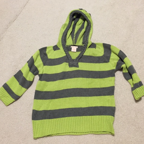 3/4 sleeve hoodie sweater