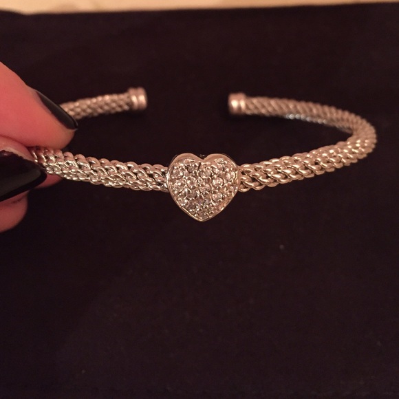 Gorgeous Heart Bangle