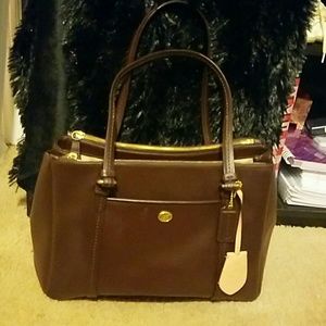 One hour only!!! Coach Brown Peyton Leather Purse