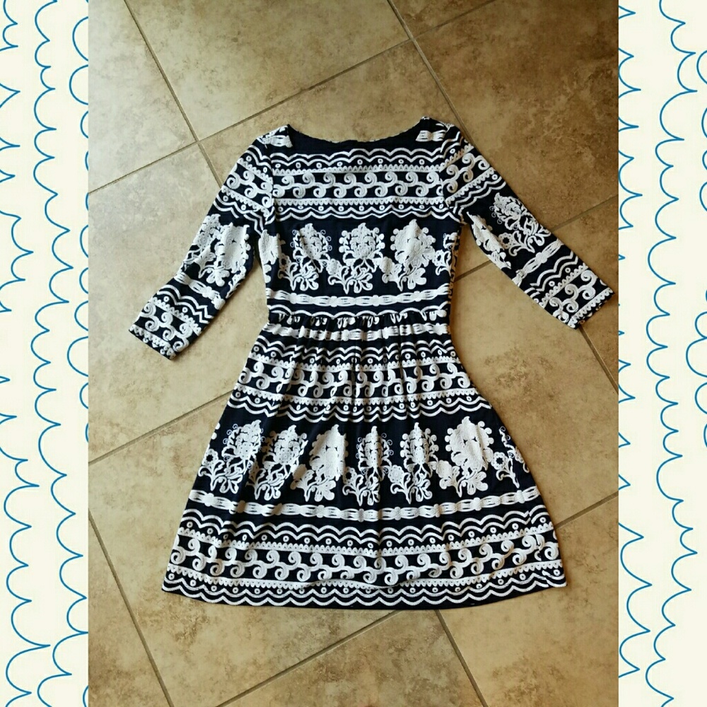 Knee length blue and white skater dress size 4